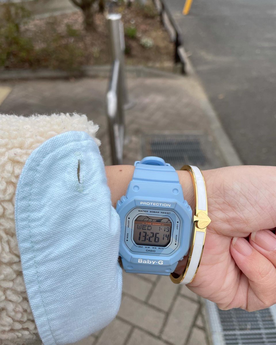 travelingfuture's tweet photo. #息してますか?
気づいたら夢中で
資料作ってて
息とめてた!
とにかく走り回るぜ!
大宮いくぜ!
戸塚けーったら
明日のテストつくるぜ!
バリバリだぜ🤣
#今日のコーデ
(コート)
#isbit
(マフラー)
#index
(シャツ)
#americanholic
(スカート)
#plst
(ブーツ)
#milaowen https://t.co/VcgV3BW8rJ