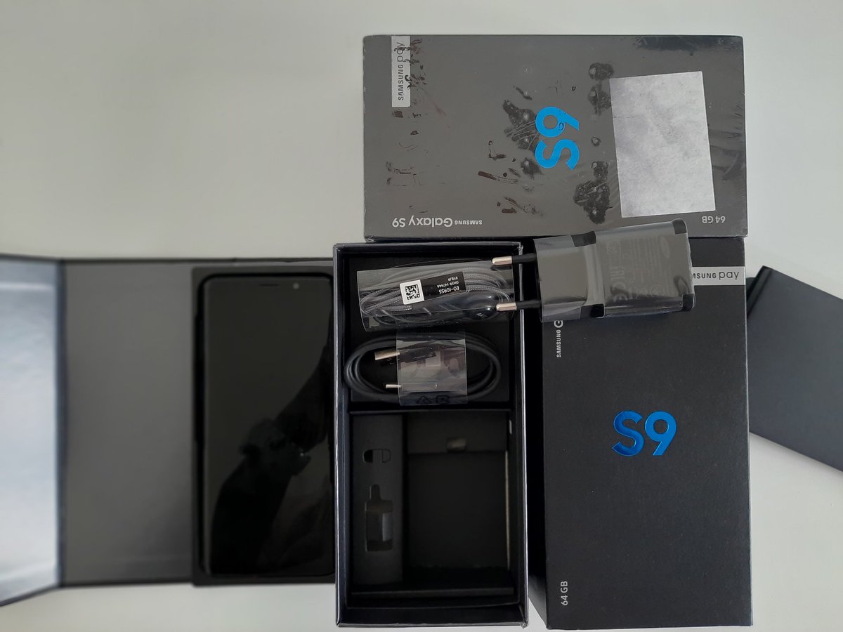 TheMistaripedia's tweet photo. Samsung s9 plain
ram 4
storage 64hb
single line
full boxed
0752265329
350,000 https://t.co/qEnwTDOTCg