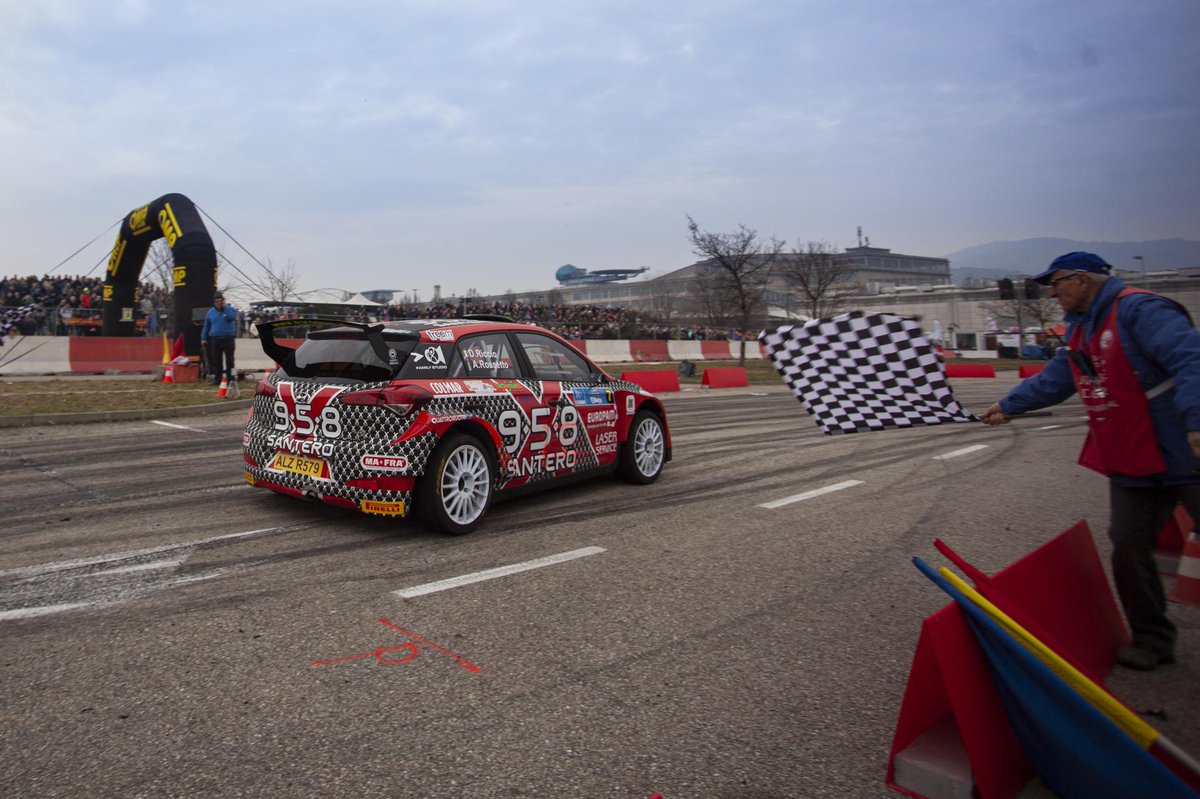 EdoardoArpaia's tweet photo. #Automotoretrรฒ e #Automotoracing torneranno ad animare i padiglioni di @LingottoFiere e dell'Oval dal 28 aprile al 1ยฐ maggio 2022, per la gioia degli appassionati di motori storici, competizioni e tuning.
https://t.co/pds9mHLwiD
@twitorino @Automotoretro @turismotorino #torino https://t.co/2Z2k3Q2MQn