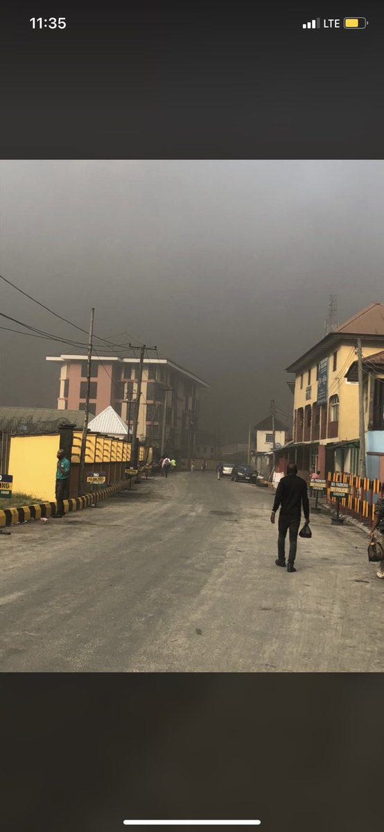 Miz_Impeccable's tweet photo. Sometimes this is what Port Harcourt or maybe Rivers State looks like.

Photo Credit: @dannyberry_ 

#stopthesoot https://t.co/gHmXGUMwxD