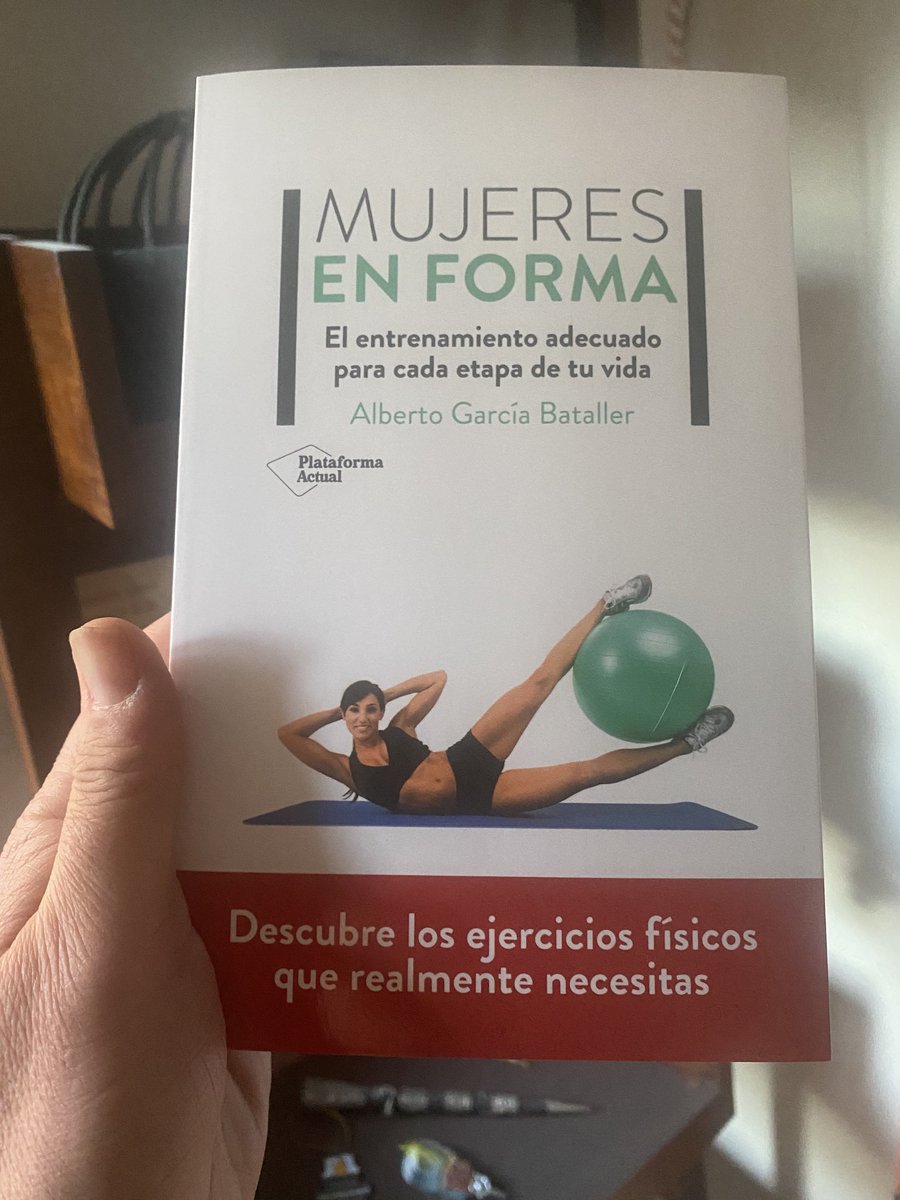 agarbasn1's tweet image. “Mujeres en forma” Ciclo menstrual y deporte. Las lesiones, embarazo y ejercicio físico, trabajar el suelo pélvico y la menopausia. En vuestra librería de confianza @todostuslibros_ #mujerydeporte #mujerysalud #menopausia
@inefmadrid @La_UPM @PlataformaEdit  @gazellaapp