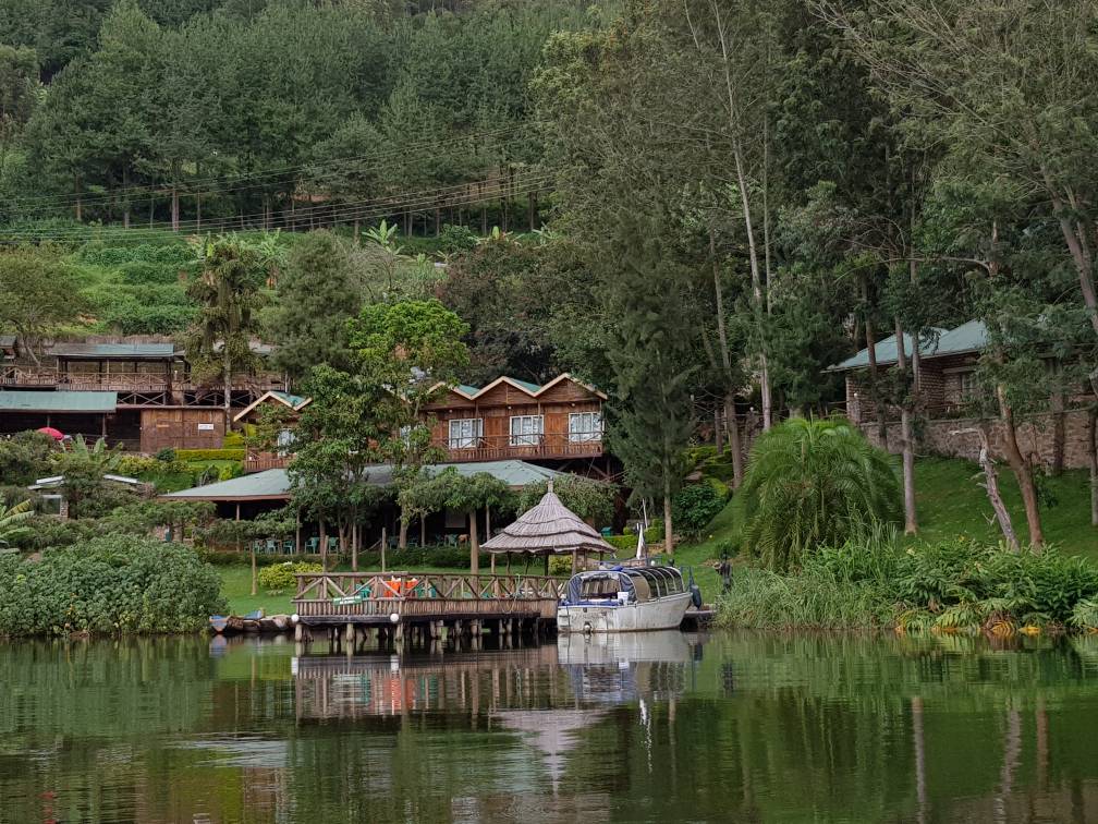 AmanzWillieONE's tweet image. Uganda is one of the richest countries in Africa. It is 2nd in biodiversity conservation ranking for mammals n 13th in the World. Second for birds, n 7th for higher plants.
Nature is every human's duty to conserve. We must always invest to conserve our beautiful World.