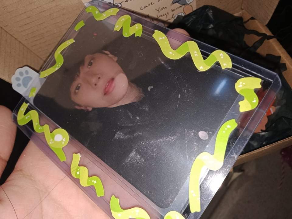 HazelPearl11's tweet photo. HI! already receive my order, safe dumating si baek >< super ganda ng packaging and freebies, thankyouu po! will surely order again. ❤️❤️

#cbj_feedbacks https://t.co/hoOeAK92Iy