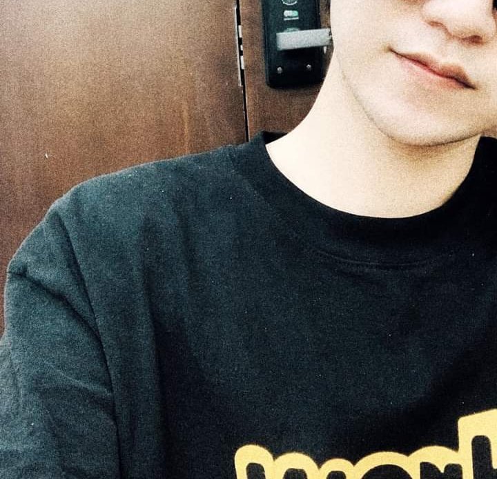 1boy1room's tweet photo. Hôm nay không sex !! Hứa.. https://t.co/tyM4RyekIe