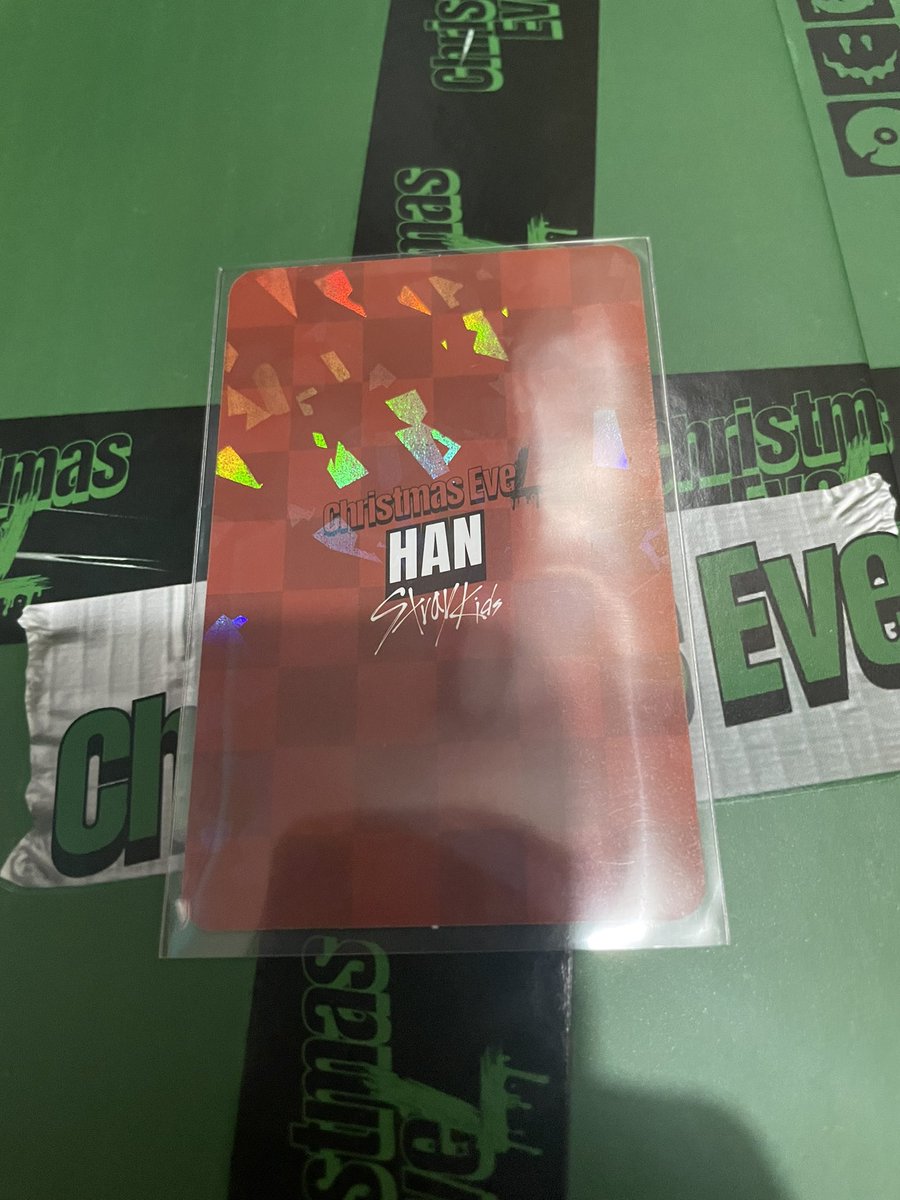 isana_gayue's tweet photo. WTS/LFB

Han christmas evel glitter photocard
Clean; 190

Mop:Gcash
Mod:sco/ggx/j&amp;t/sdd
🏷 Han Pc Ph Skz Christmas Evel https://t.co/UW3X8CNkJl