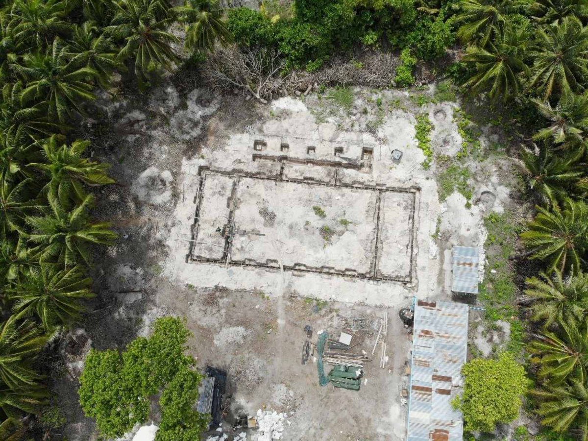 FNKGaafAlif's tweet photo. Meehun dhiriulhey sarahahdhu thakugai huri baa engine gethah zamaanee vaseelaiy thakaa ekee meehun noolhey sarahahdhu thakah badhal kurumuge siyaathakuge dhashun Ga.Kondey gai imaaraiy kurevey imaaraathuge masahkaiy feshigen baarah kuriyah https://t.co/qdiCewsJ0A