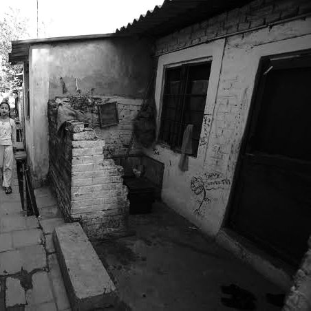 shivanibazaz's tweet image. Muthi Migrant Camp. A memory so vivid in my mind. The Tin roof heating up with the first rays of sun. The handpump. The walls covered with newspaper instead of paint. The narrow bylanes.

 #KashmirExodus1990