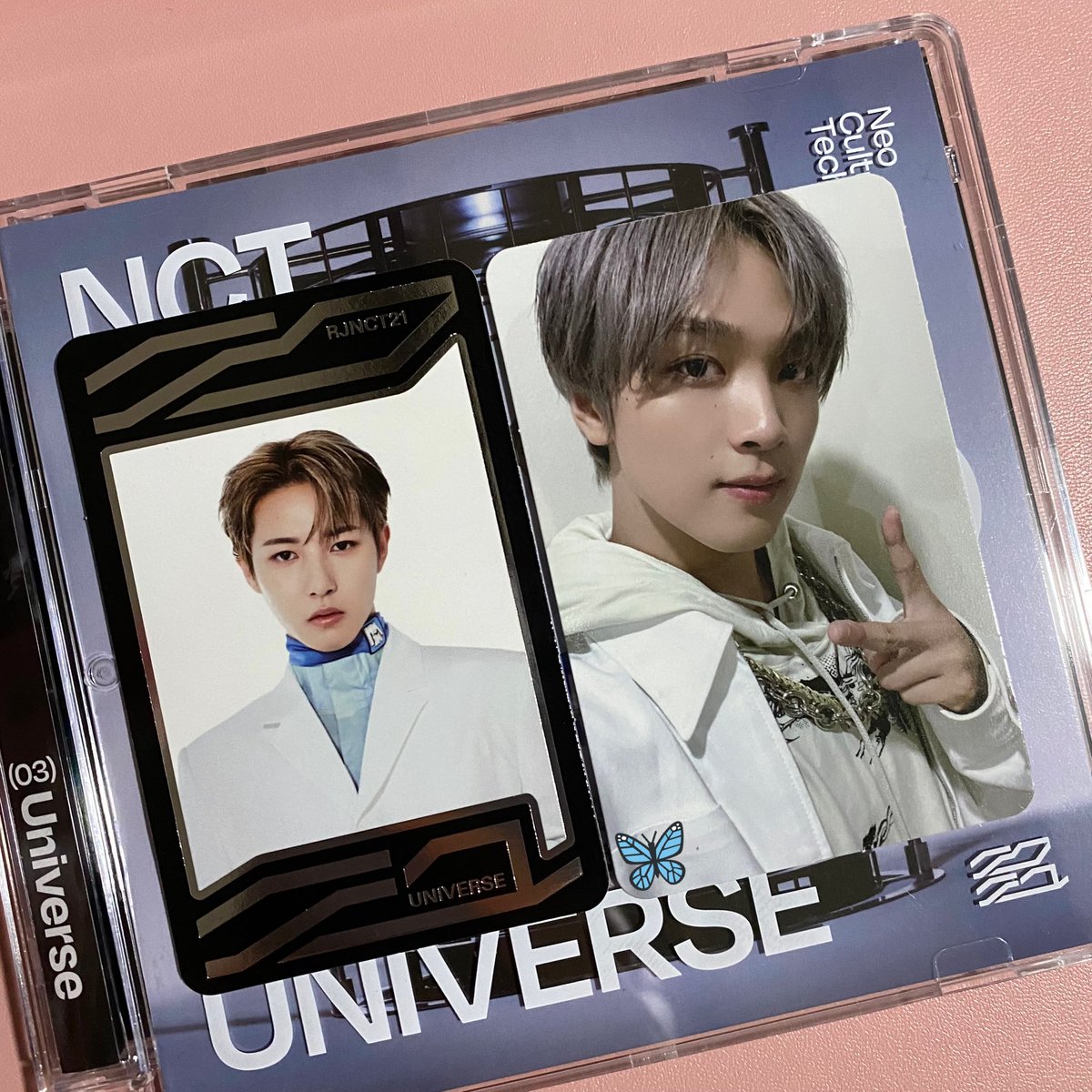 ALLYSCART's tweet photo. wts lfb ph

〰️ renjun cover &amp; uc with haechan pc
💸 php 650 

🔅 onhand 

💌 dm if interested 

‼️ read carrd for other deets

🏷 nct 2021 universe jewel case photocard https://t.co/mzXJPlHnOq
