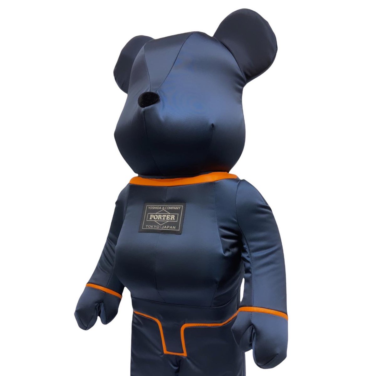 mo_zeal's tweet photo. ＼ NEW ITEM ／

BE@RBRICK
PORTER TANKER

UNUSED
SIZE：1000%（全高約700mm）
COLOR：IRON BLUE

#bearbrick1000 #bearbrickporter #ベアブリック1000 #ベアブリックコラボ #mozeal #モジール #古着 #古着屋 #藤沢 #藤沢市 #湘南 #湘南台 #セレクトショップみたいなリサイクルショップ https://t.co/0L4XtxUIgQ