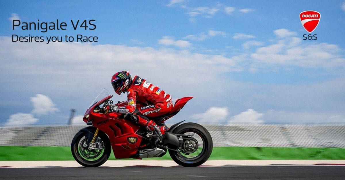 ducatihyderabad's tweet photo. The #PanigaleV4S 2022 introduces a new paradigm of speed. Evolved from every aspect to be faster, easier to use and more performative than ever.

Call 7330809999 to book your Ducati today.

#DucatiHyderabad #TheRedEssence #Racetrack #Ducati #DucatiIndia #TheScienceOfSpeed https://t.co/X8ommzcMCw