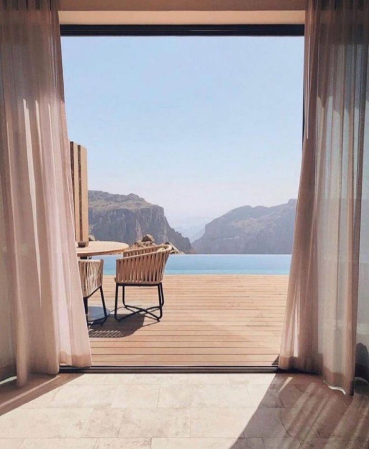 #صباح_الخير
صباح الخير ثم عافية ، وصباح جميل ، وخاطر واسع ، وأمنيات محققه ، وسعادة دائمه .