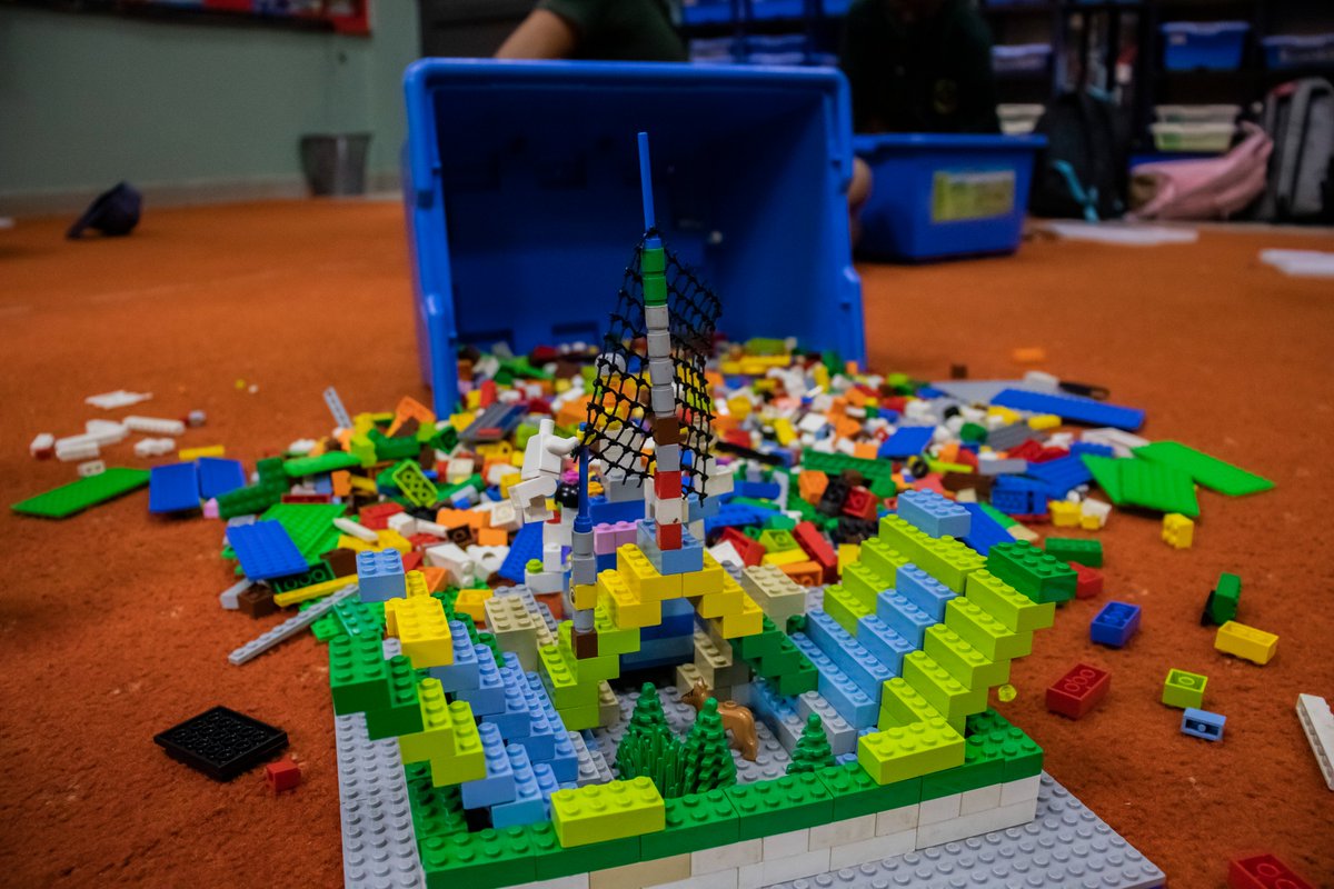kisu_ug's tweet photo. Action shots of #KISUYear8, having fun in the Lego room... #LifeAtKISU https://t.co/fMnKBvxpwo