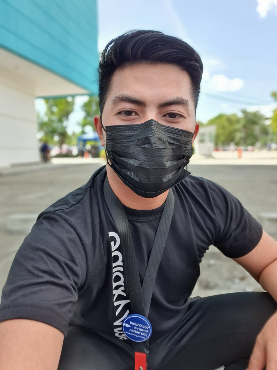 JMalinao tweet media