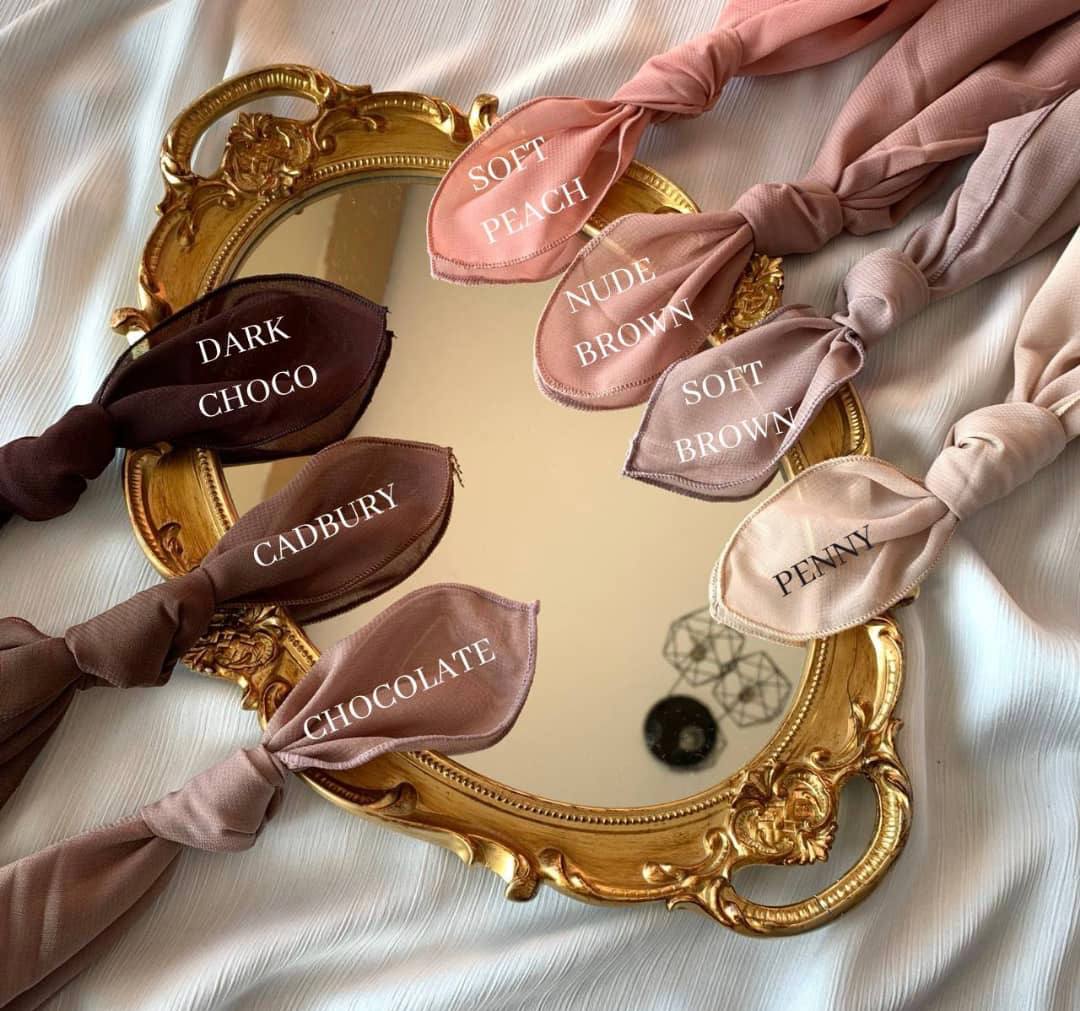 cheatcloset's tweet photo. Haa ni material chiffon. Of course dia terbentuk cantik, labuh and definitely tak jarang. Yang paling best, kita tak perlu iron bila nk keluar and dia still akan terbentuk cantik 🤭 Apa lagi, cepat2 la beli sebelum stock habis 🥰

#bawalchiffon #bawalchiffonvoile #tudungnikah https://t.co/ueHlIEZohU