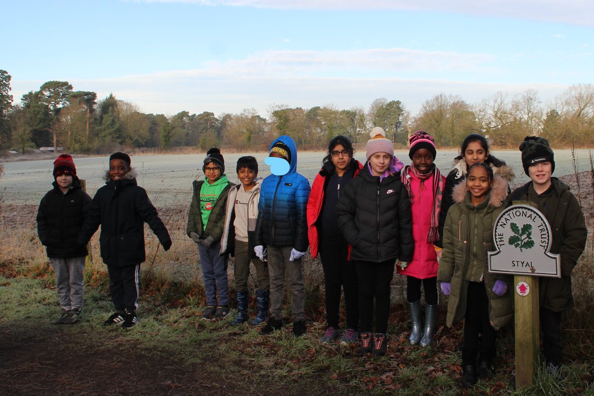 St_Josephs_RC's tweet photo. Year 4 on our trip to Styal to investigate the river. #year4 #styalmill #quarrybankmill #CHESHIRE https://t.co/3J3Dkk2PK8