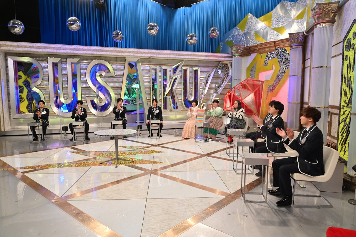 FJcu6AjaUAUfCJ-?format=jpg&name=medium