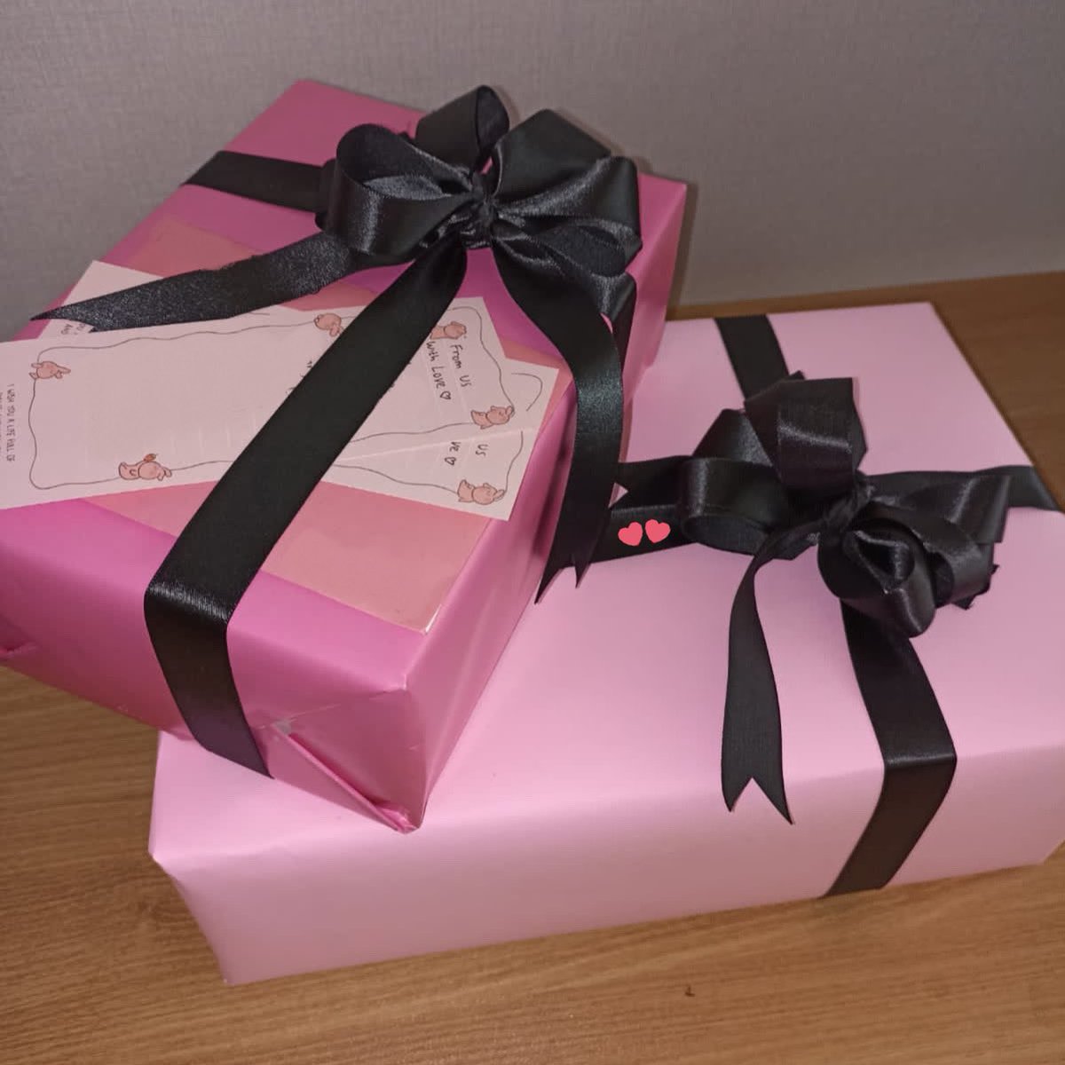 thank you everyone! the gifts was successfully delivered to Vine's staff 💖
(let's pray jinny will received it safely😌) 

#Our_Rapper_Jinny_Day 
#우리_래퍼_진희_데이
#JINNY #진희
<a href="/5ecretNumber/">SECRET NUMBER (시크릿넘버)</a>