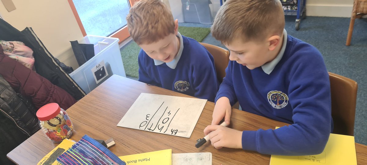 TarvinPrimary's tweet photo. Quick maths game to warm our brains up #tarvinmaths https://t.co/NUJedPHwYc
