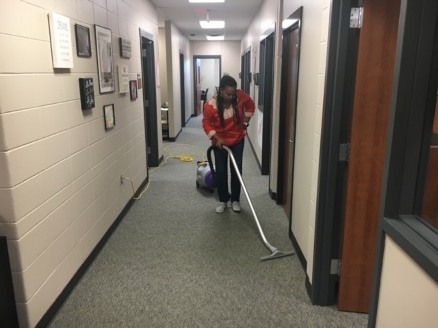 KleinISD_DAEP's tweet photo. Our Administration Team pitches in wherever needed.  Thank you Mrs. Punch for making sure our floors were vacuumed.  #KleinISD https://t.co/CT0YSwfl3I