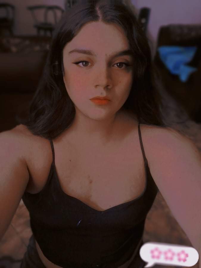 EllieHaruka's tweet photo. Hola mis queridos amigos, cómo se están portando?, Les regaló una una fotito mía UwU ❤️, aprovecho para decirles que ya estoy iniciando a grabar un vídeo para Pornhub, así que pronto les daré más noticias UWU. ❤️❤️
#femboy #trapito #sexy #sensualphoto #Chile https://t.co/x8YLKBJ84b