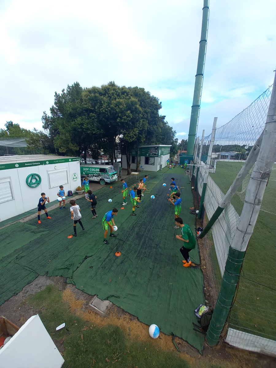 JuvenilesPlaza's tweet photo. Miércoles!!
No paramos!
Seguimos de Pretemporada.

Puesta a punto Categoría Sub 14. https://t.co/1XJyHyqQ9z