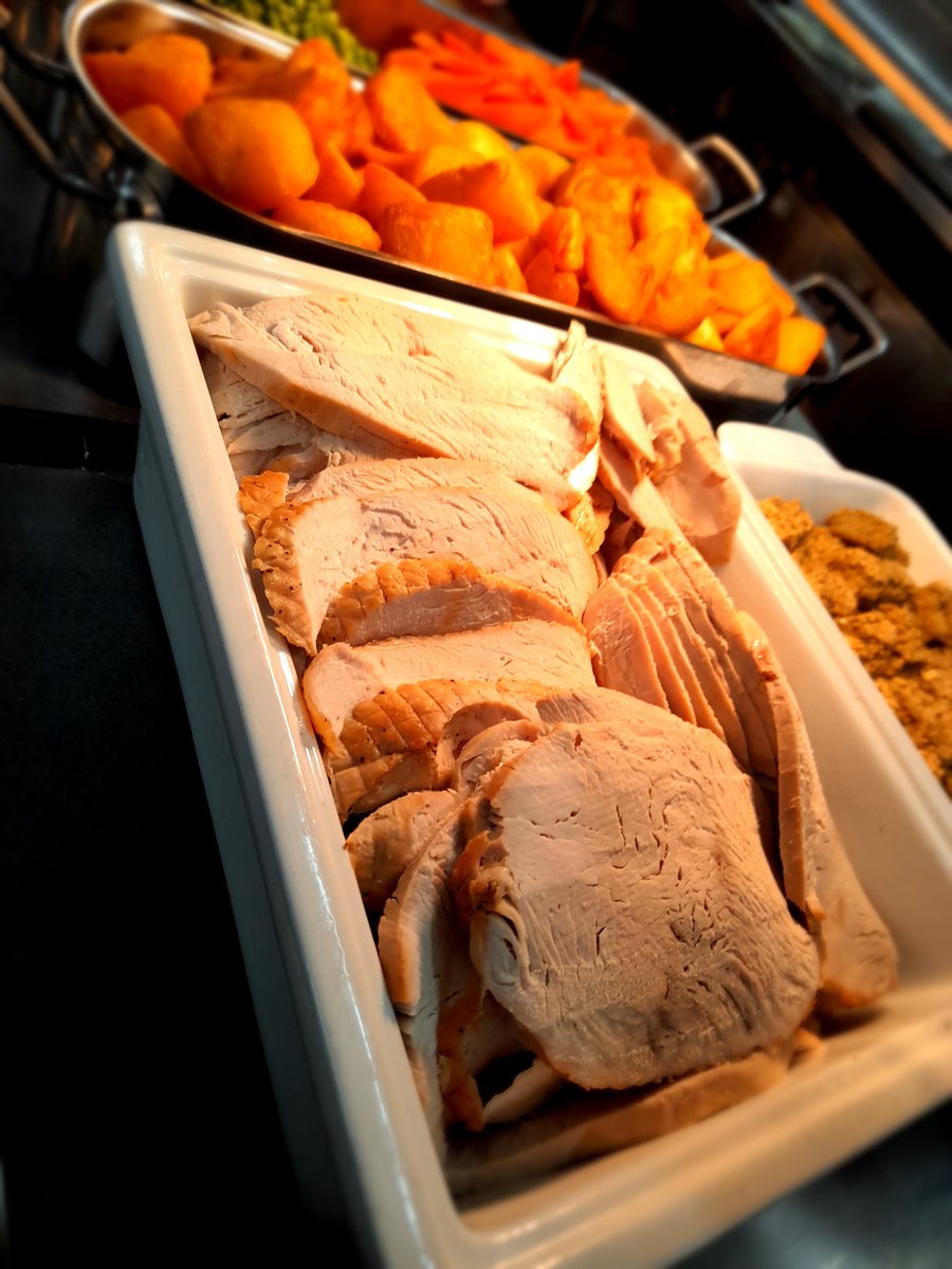 Roast Dinner Day <a href="/StMarys_CHS/">StMarys Chesterfield</a> ! Nothing beats a Roast Dinner <a href="/caterlink_ltd/">Caterlink Ltd</a> <a href="/MStreeting/">Michael Streeting</a> <a href="/JoanneNunney/">Joanne Nunney</a> #catering #humpday #Food #Foodie