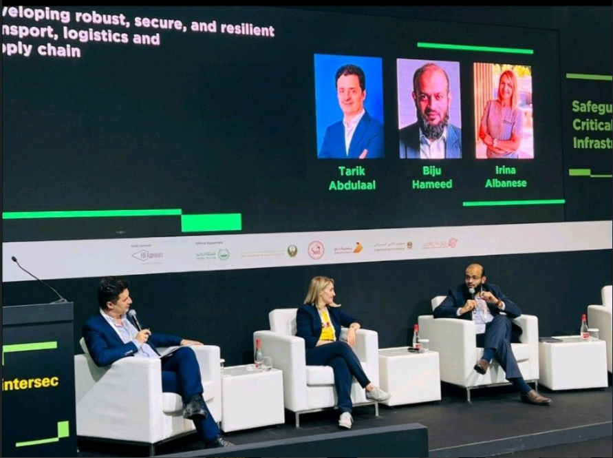 Slimstock's tweet photo. Our colleague had the privilege to moderate a discussion at @intersecexpo with an awesome panel under the topic "Developing robust, secure and resilient transport, logistics and supply chain''.
#Security #Safety #Supplychain https://t.co/jASmuxDtzu