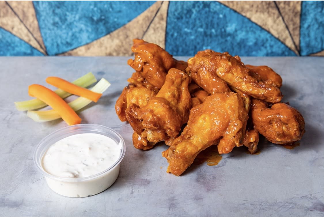 Feeling the cold this January?

Our buffalo wings are hot enough to melt the ice🔥🔥