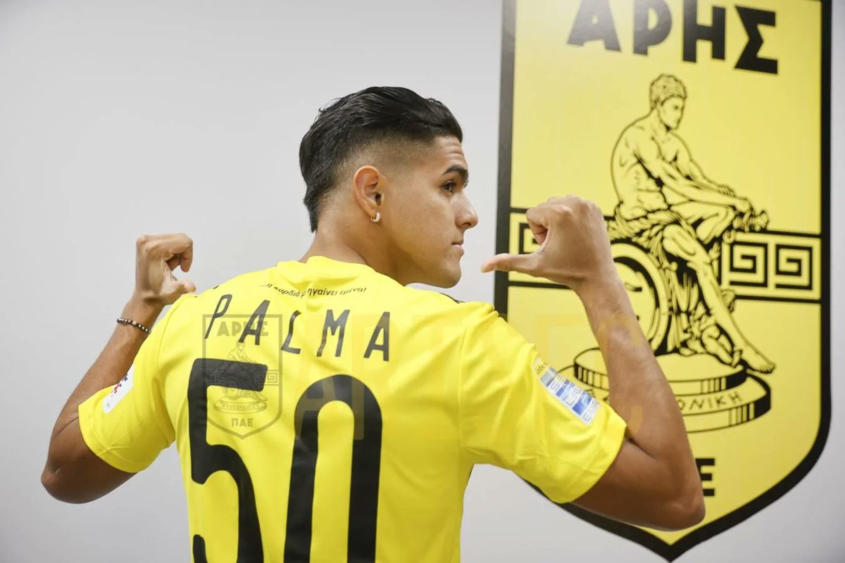ARIS__FC's tweet photo. 📸: Ο Luis Palma στο Κλεάνθης Βικελίδης!
@Luispalma217

💛🖤🏟⚽️🇭🇳💪

#ARISFC 
#LuisPalma 
#transfer 
#ARISFamily https://t.co/FzcFrxM9BE