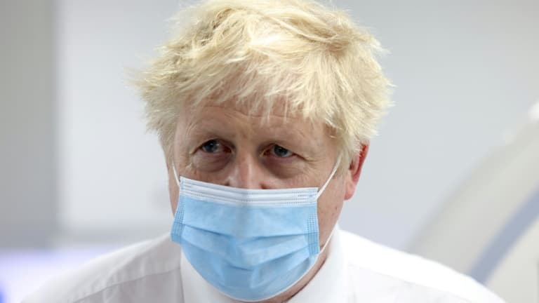 BFMTV's tweet photo. 🔴 ALERTE INFO
Covid-19: Boris Johnson annonce la fin de l'essentiel des restrictions en Angleterre
https://t.co/VdMGULuEoC https://t.co/zTqDrLMUJ9