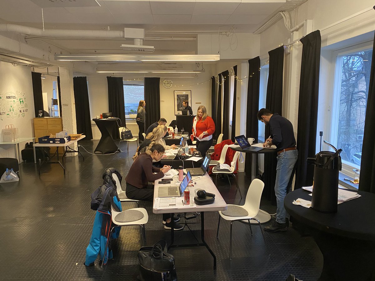 Bakom kulisserna på #SwedenInnovationDays där hundratals handplockade möten modereras.
<a href="/IgniteSweden/">Ignite Sweden</a>