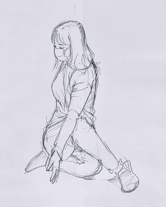クロッキー会でした。仕事の後の残り少ないエネルギーでゆっくりめに描きました。ワンポーズ5分。マイペースに続けております。 