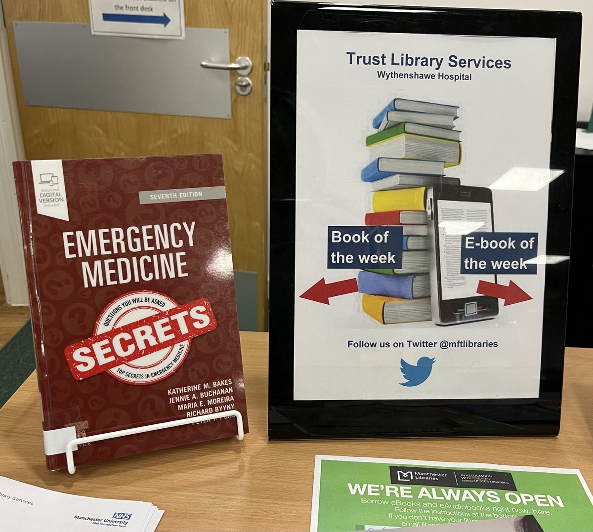 mftlibraries's tweet photo. Wythenshawe's #BookOfTheWeek is 'Emergency medicine secrets' edited by Katherine Bakes, Jennie Buchanan, Maria Moreira, Richard Byyny &amp; Peter Pons
Available for loan @mftlibraries 
#EmergencyMedicine 
@EmergencyDepar2 @MRI_ED
@buchana_jab @KatieBakes2
@mmoreiramd @RByyny https://t.co/bRi4xSqBrz