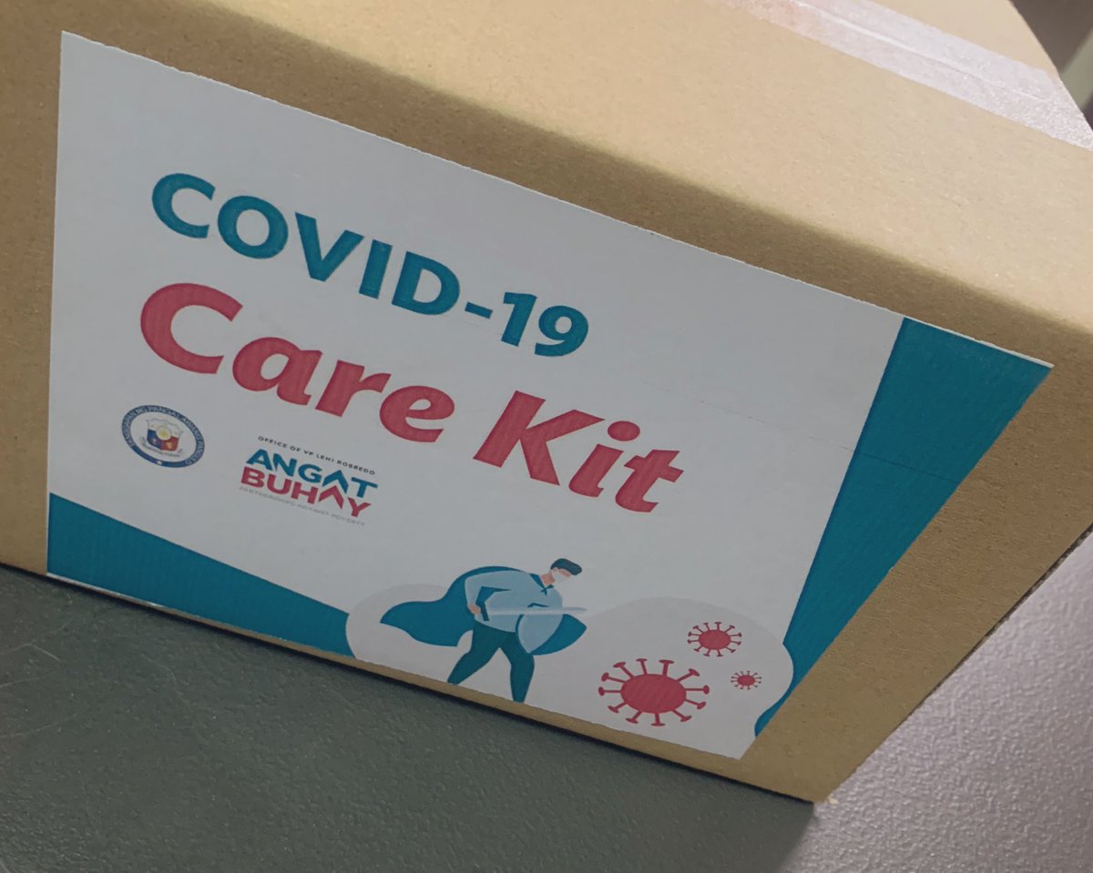 khaeiycee's tweet photo. Dear #BayanihanEKonsulta #AngatBuhayProgram #OVP
@lenirobredo , doctors, sponsors, and volunteers. Maraming salamat po sa pagkalinga at #CovidCareKit 

Ganito po pala kasaya maramdaman na may gobyernong para sa iyo, nakaka wala ng sakit 🥰

God bless you po 🙏🏻 https://t.co/lfdKbqsXIZ