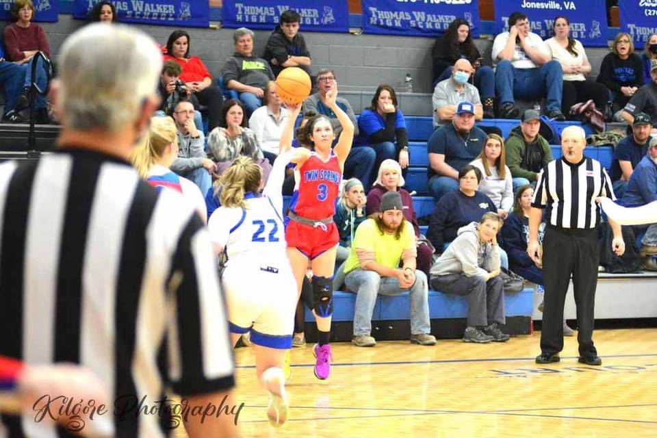 springs_girls's tweet image. 🔴Gameday!🔵

🆚 Eastside
⌚️ JVG 4  V -6:15
📍Twin Springs 
📺 NFHS

#GBR #TEAM #progessoverperfection