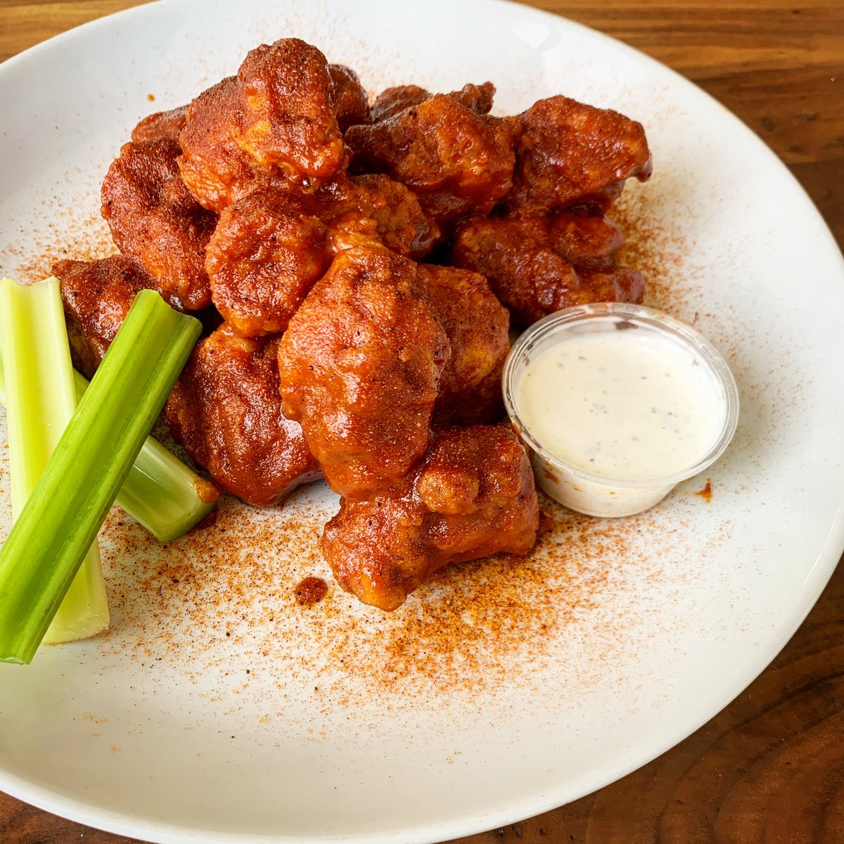 BWingFactory's tweet image. Do you go Boneless or Traditional Wings??