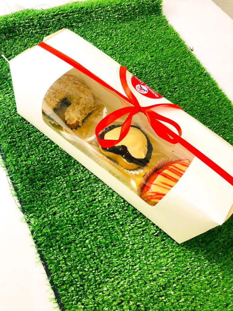 Harshabeecakes's tweet image. Let’s appreciate our loved ones this valentines with amazing and affordable packages from Catalogue 
Kindly retweet edakun🙏
Customized packages are also available according to your style and budget 
.
.
#Harshabeecakes #cakesinlagos  #birthdaycake #valentinescake