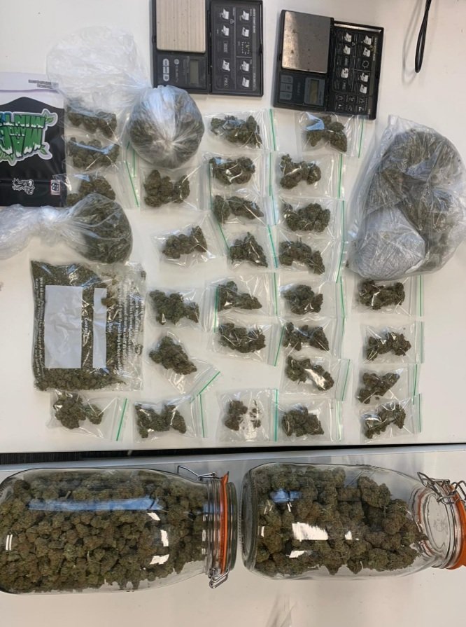 BE_NTF's tweet photo. Team 3: Great Result yesterday for the team when officers stopped a vehicle that had previously failed to stop for us. 
1 x Male in custody for Drug Supply and a great start to the week.
@CSuptMatShaer #BE_MakingOurCommunitiesSafer #WarOnDrugs #OurPatch https://t.co/DKOAb5mIkk