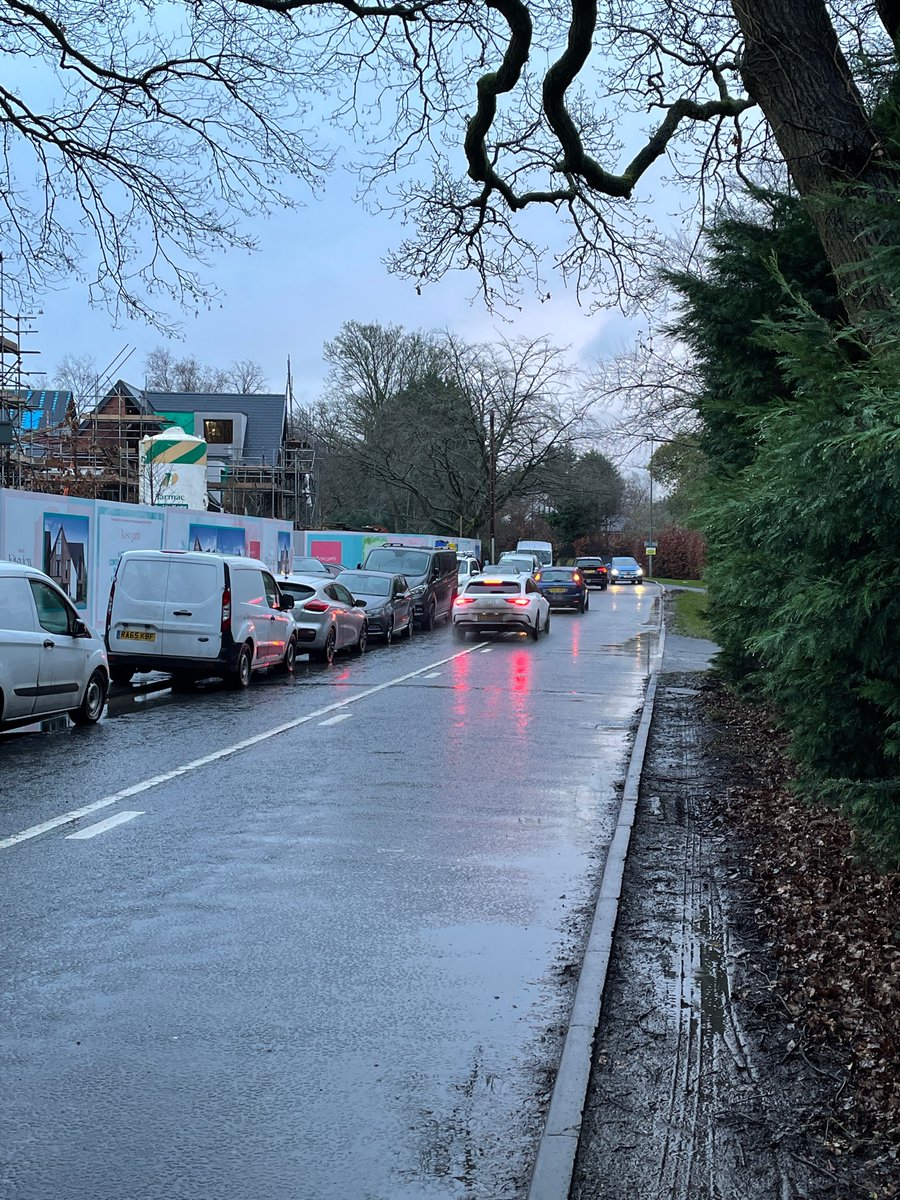 Hel_Potter's tweet photo. @cheshirepolice Thanks. Even worse this morning https://t.co/V8NhZykQq0