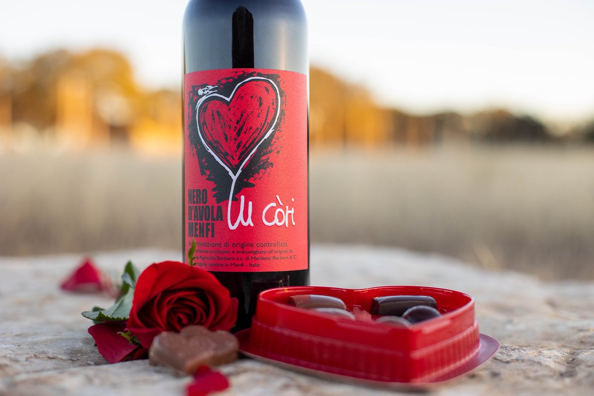 amo_wine's tweet photo. Oggi vi proponiamo il Cantine Barbera Nero D'Avola Lu Cori Bio Doc dal color rosso rubino brillante, dai sentori di piccoli frutti rossi maturi, al palato pieno e fragrante https://t.co/NohGAaqU8z #PROMO #vinirossi #redwines #viniitaliani #amowine #vinibiologici https://t.co/S1tSWyLHZb