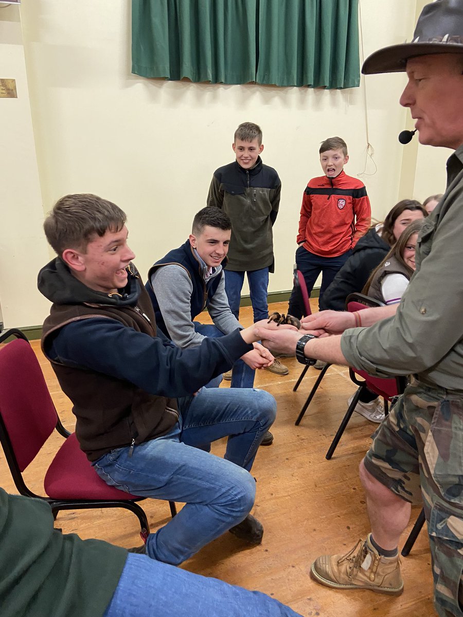 nesscliffe_yfc's tweet photo. What a Brilliant evening ourselves and @WemYFC had last night with Simon from Corner Exotics, fears were faced big screams from bigger lads 😂 as we learned all about fear and these amazing animals! Thanks everyone for coming along amazing turn out with 45 of us in total! 🦎 https://t.co/y2chQqxPxB
