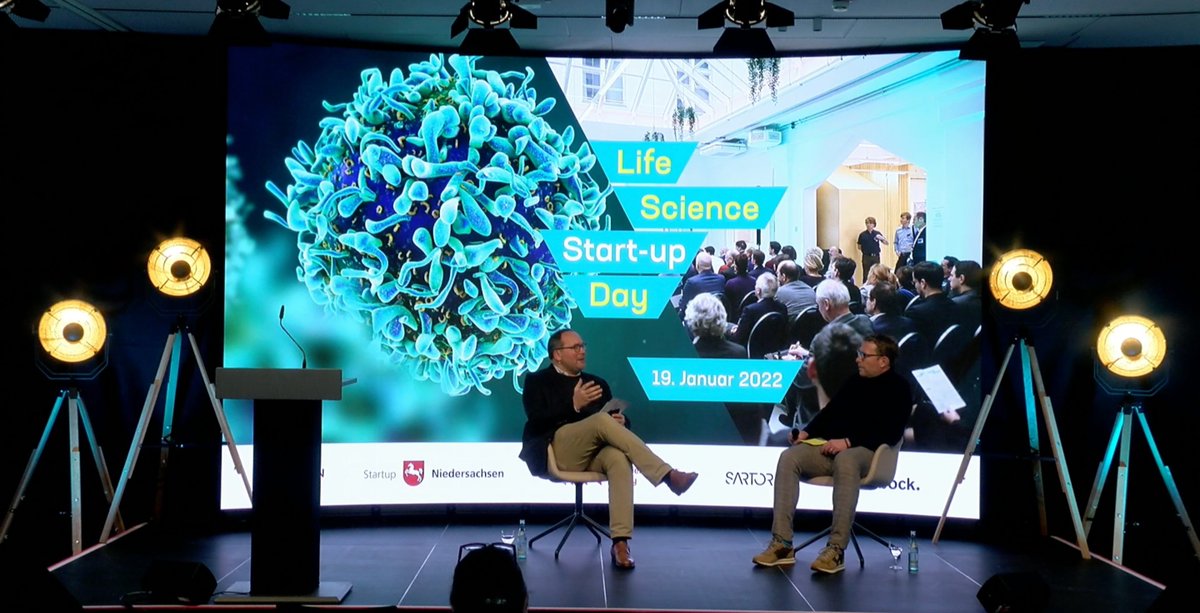 startupnds's tweet photo. Der #LifescienceStartupDay 2022 ist nun offiziell eröffnet🥳! Wir freuen uns auf einen Tag voller spannende Einblicke in die #lifesciencecommunity💡 @DigiSts @life_sc_factory #lssd22

Schaltet ein 👉https://t.co/BAmBxqI1Dg https://t.co/ji7ZYSHL4X