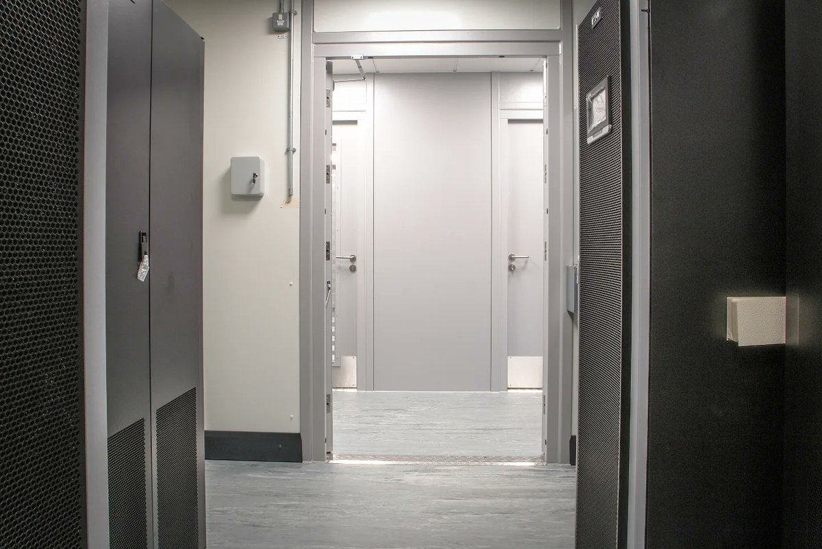 Did you know that along side our standard production lines we have a highly bespoke specials department? Here's a data centre that we manufactured last year for Mavin Powercube. #GroundhogUKLtd #innovationnotimitation #DataCentre