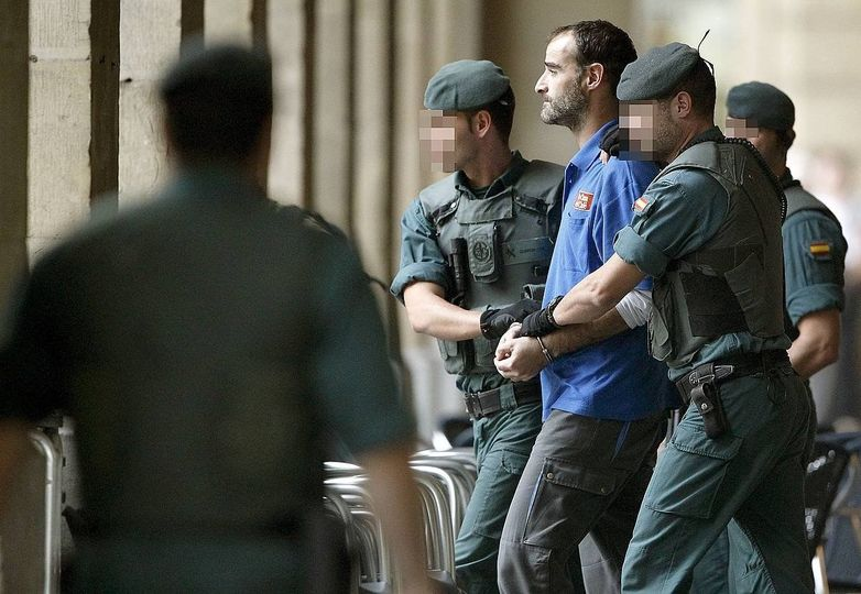 . <a href="/Anmariapascual/">Ana María Pascual</a> El TEDH ha dictaminado que el Reino de España vulneró el derecho a un juicio justo y equitativo a Javier Atristain, miembro de ETA condenado a 17 años de prisión.
🏴‍☠️ En todo caso será preso de la AN, que vulneró su derecho a un juicio justo y equitativo.