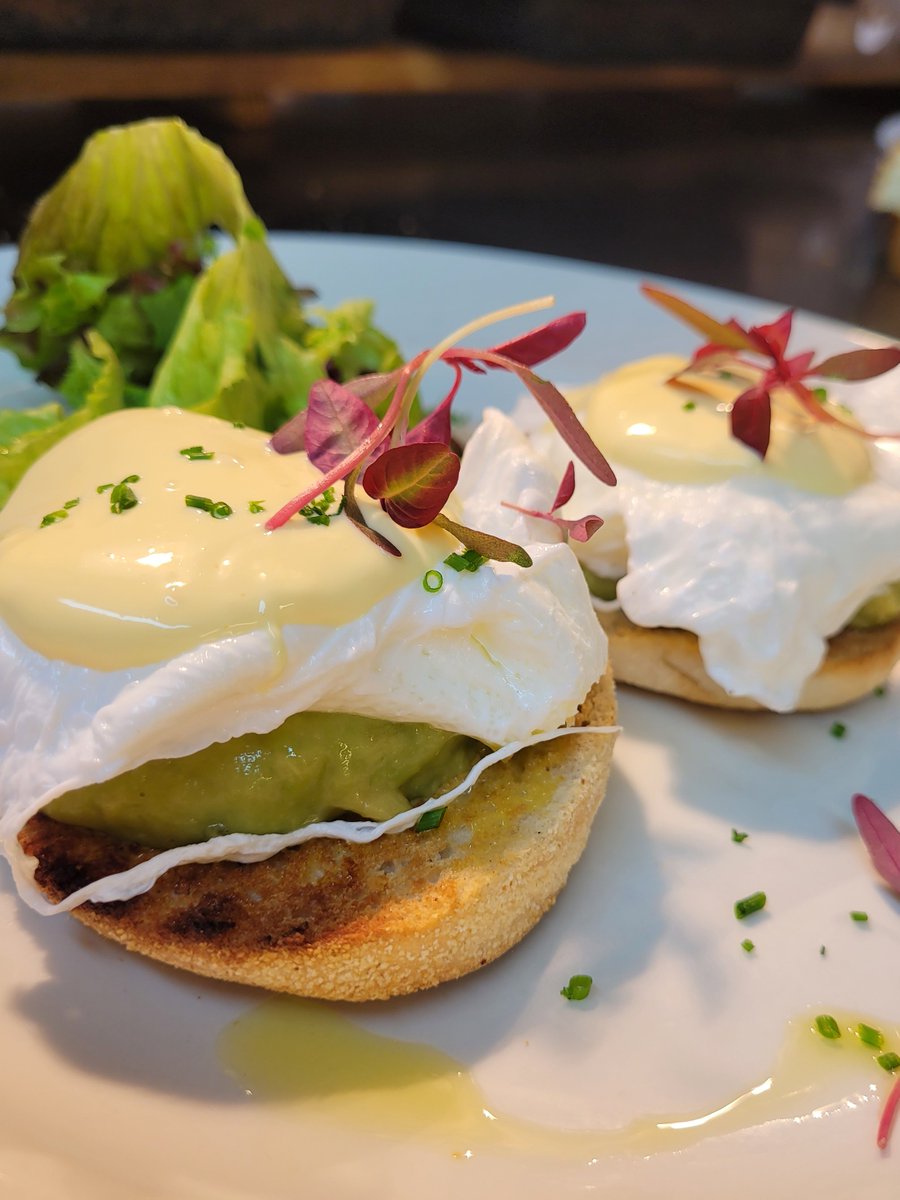 tummiesuk's tweet photo. How can one resist a Tummies breakfast!
Our EGGS "MEXICANA are perfect for those avocado lovers out there.
Our breakfast service - 9:00am till 12pm during weekdays.
☎️ 01628 668486
🌐 https://t.co/yf2jmTl19W
#tummiesuk #tummiesbistro #tummiesbreakfast #breakfastideas #poachedeggs https://t.co/aLWnIMrEfs