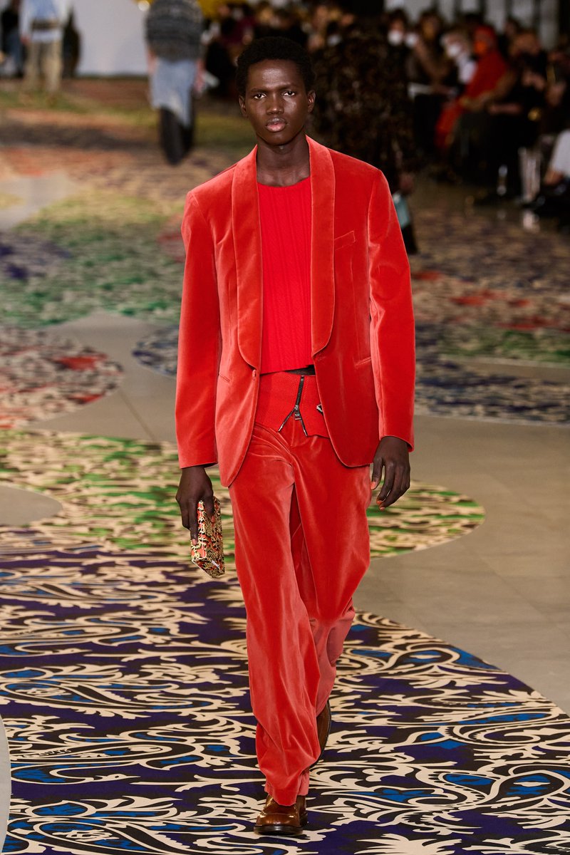 SightManagement's tweet photo. LAWAL FOR @EtroOfficial
#MWF #MILANFASHIONWEEK #SIGHTMODELS https://t.co/lMU2j3S5tN