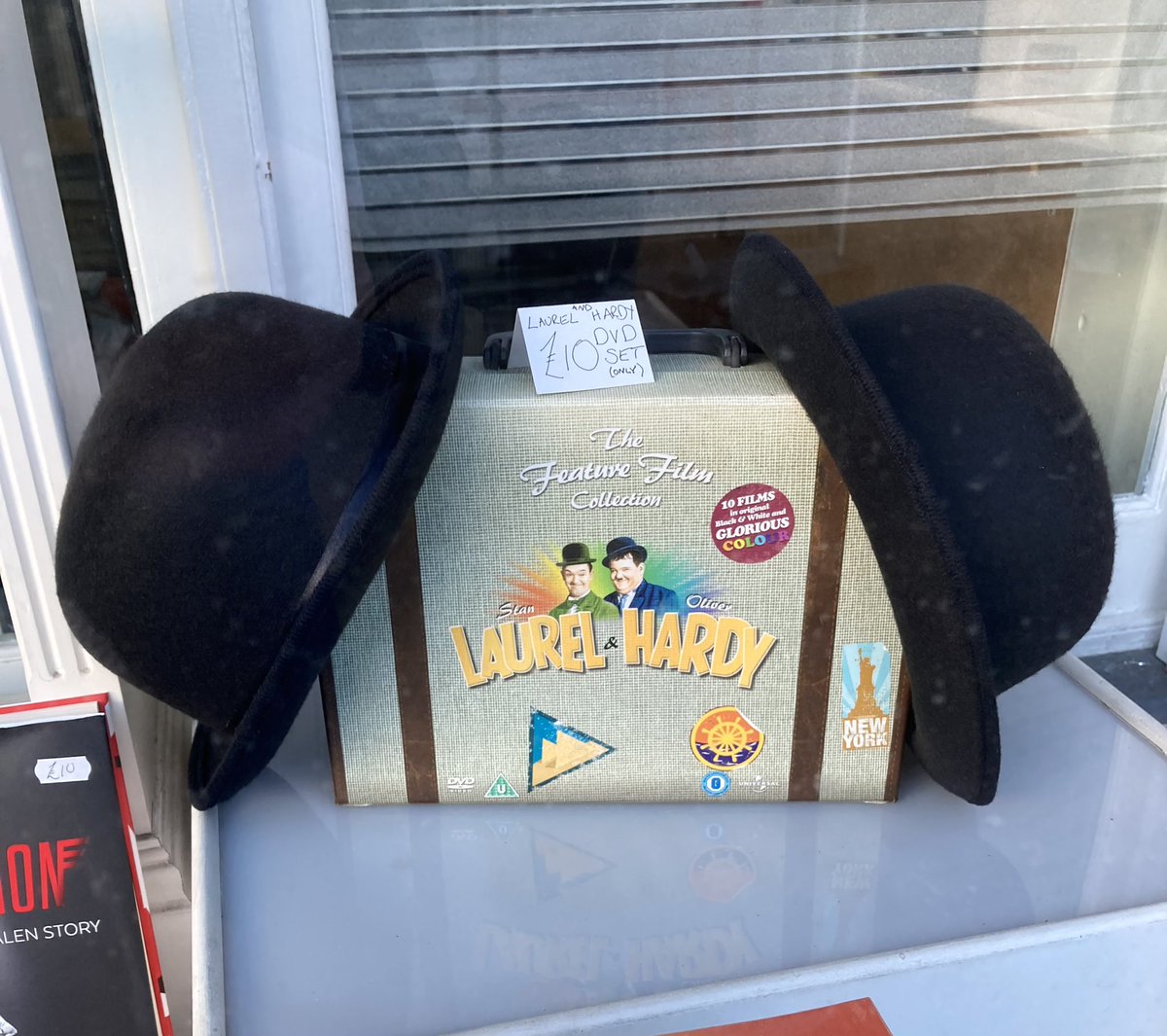 Spotted this display in window of  local #bookshop Savery Books in #Brighton #LaurelAndHardy #dvd #bowlerhat #suitcase #featurefilms #collection #windowdisplay

 @Stan_And_Ollie