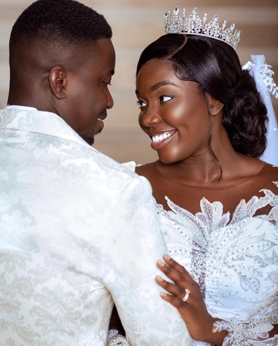 she_boss1_'s tweet photo. I made a lady happy and I made the gentleman fall in love all over againโค๏ธ.
#naturalBride #sheboss https://t.co/BAtKZ84PGL