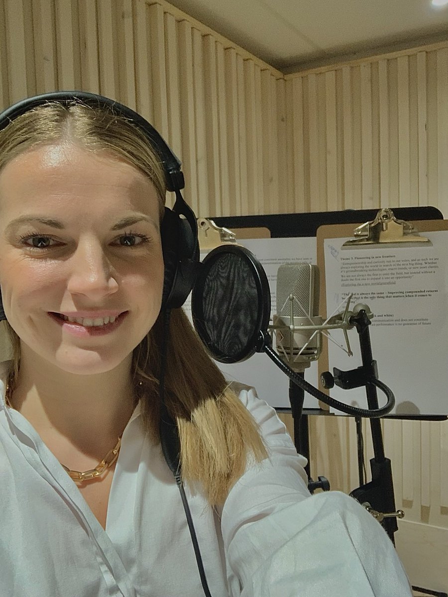 rebecca_a_ward's tweet photo. First studio session of 2022 is go!
🤘🤘🤘🤘🤘
Feeling the gratitude and love this week. I’m practising celebrating the wins. All of them.
#voiceoverartist #voiceover #britishvoiceover #englishvoiceover #actress #actor #voiceovers #näyttelijä #scandinavianactress #nordicactors https://t.co/S6W3307eOn