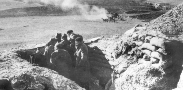 civil_spanish's tweet photo. Varela's troops continue to assault, #OTD 1938 the #Loyalist positions. The fight is vicious around El Chantre farmhouse, at the north of the #Concud brook, and the #Muleton. #Francoist forces are attacking on a 10 km wide front. But #the republican forces still hold their line. https://t.co/K0VQVxn7id